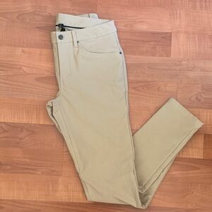 Men’s Lululemon performance fit ABC Casual stretch pants